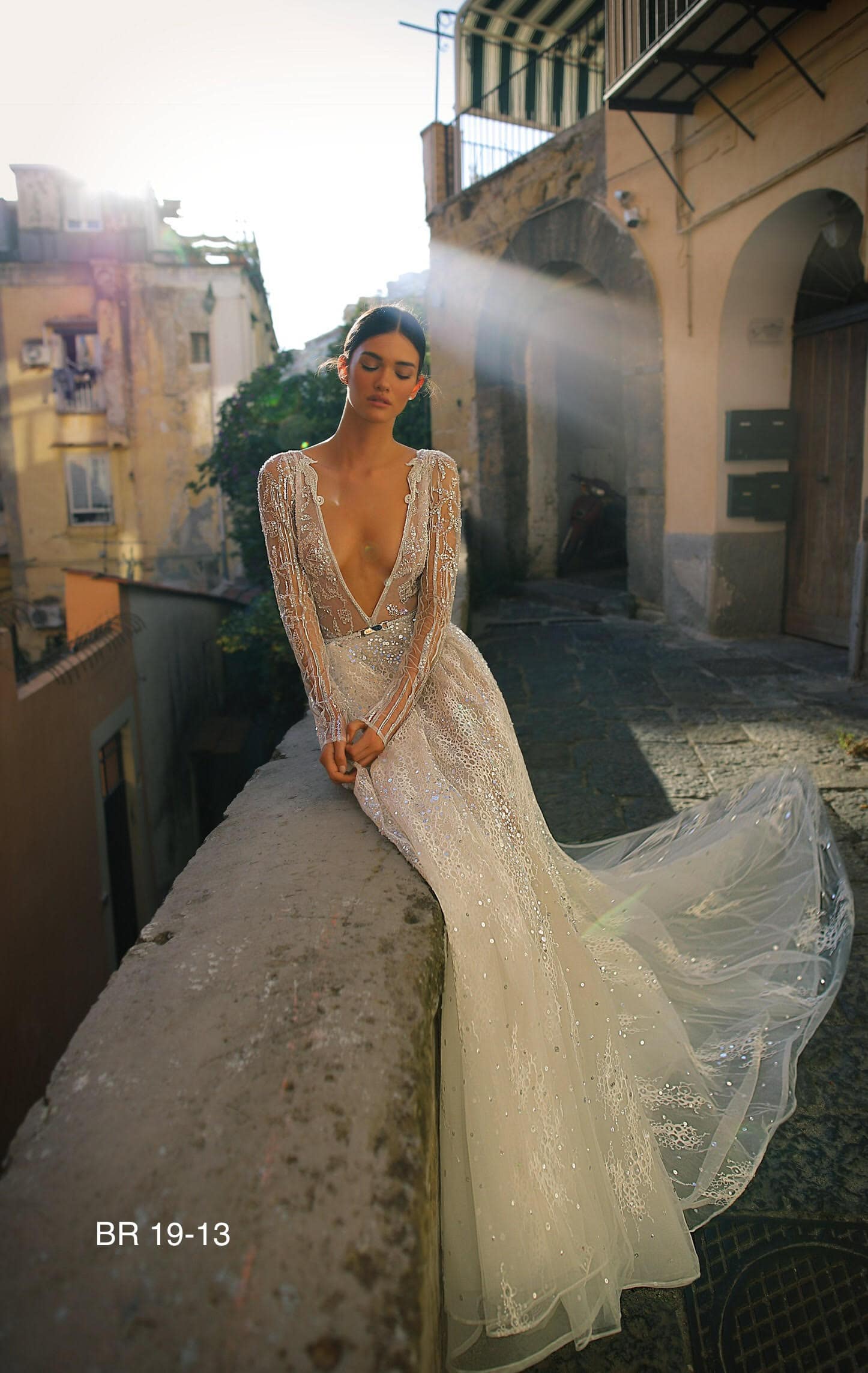 Inbal Dror wedding dresses in Paris - Metal Flaque Bridal Shop