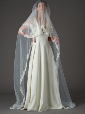 accessoire-mariee-voile-avec-rabat-dentelle-perles