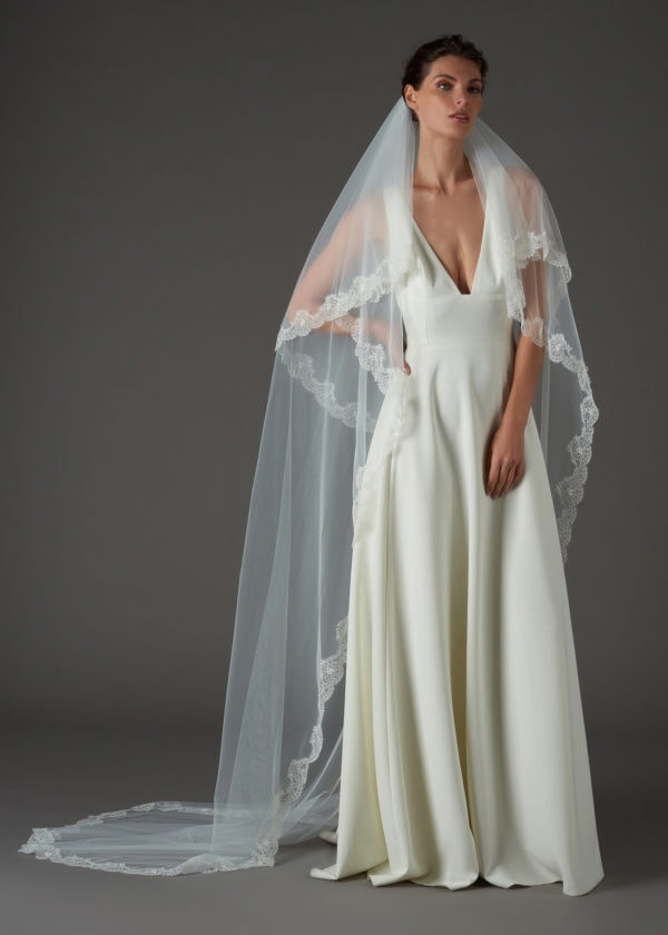 accessoire-mariee-voile-avec-rabat-dentelle-chantilly