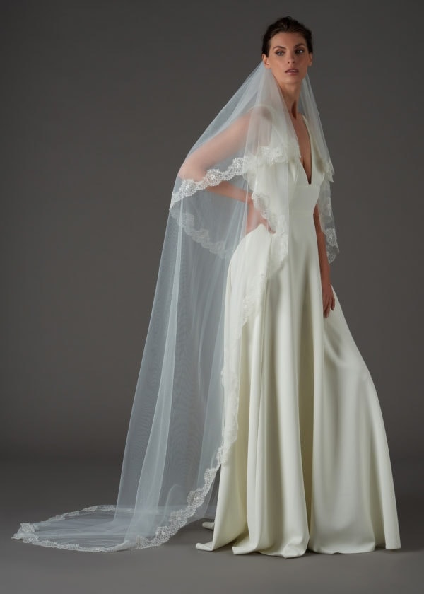 accessoire-mariee-voile-avec-rabat-dentelle-chantilly