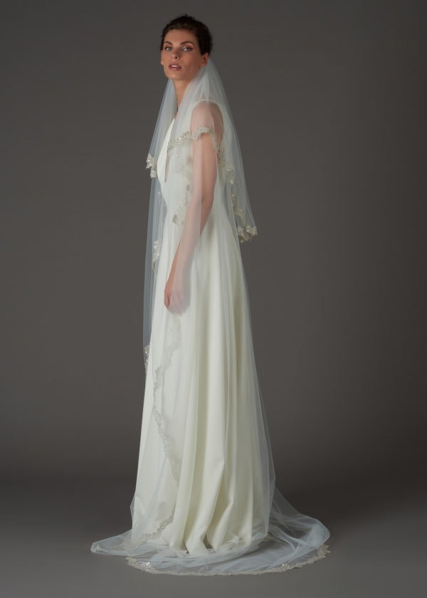 accessoire-mariee-voile-avec-rabat-dentelle-sequins