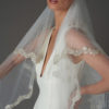 accessoire-mariee-voile-avec-rabat-dentelle-sequins