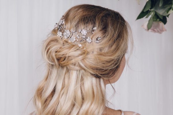 accessoire-cheveux-mariee-peigne-cristaux-swarovski-perles