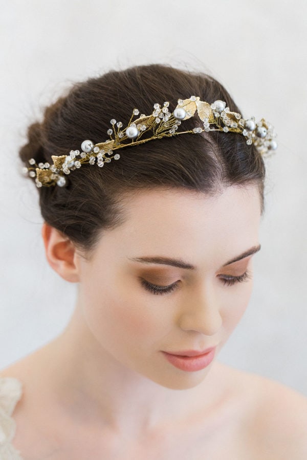 accessoire-cheveux-mariee-couronne-or-perles