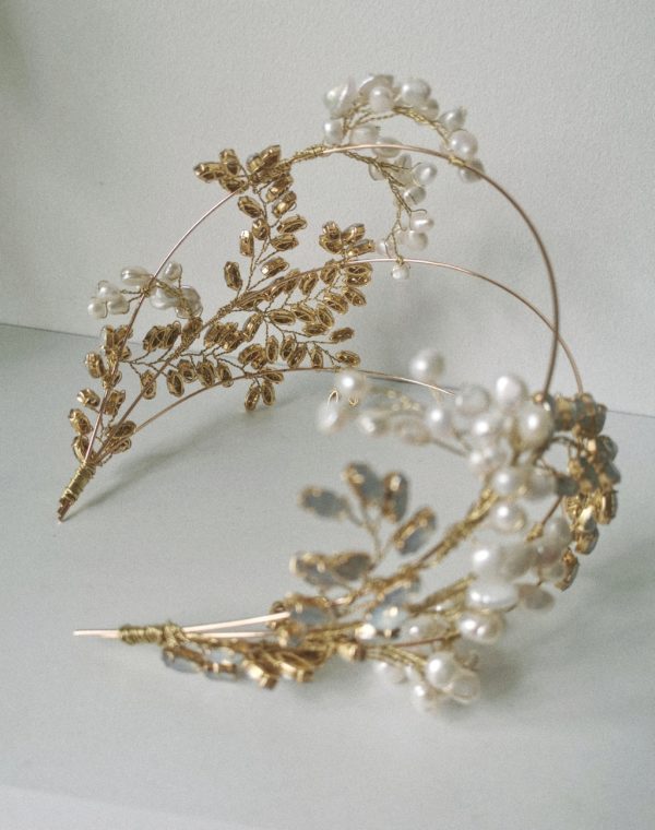 accessoire-cheveux-mariee-couronne-or-perles