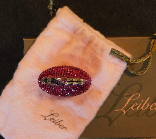 porte-monnaie-judith-leiber-coin-purse-crystals-ruby