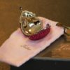 porte-monnaie-judith-leiber-coin-purse-crystals-ruby