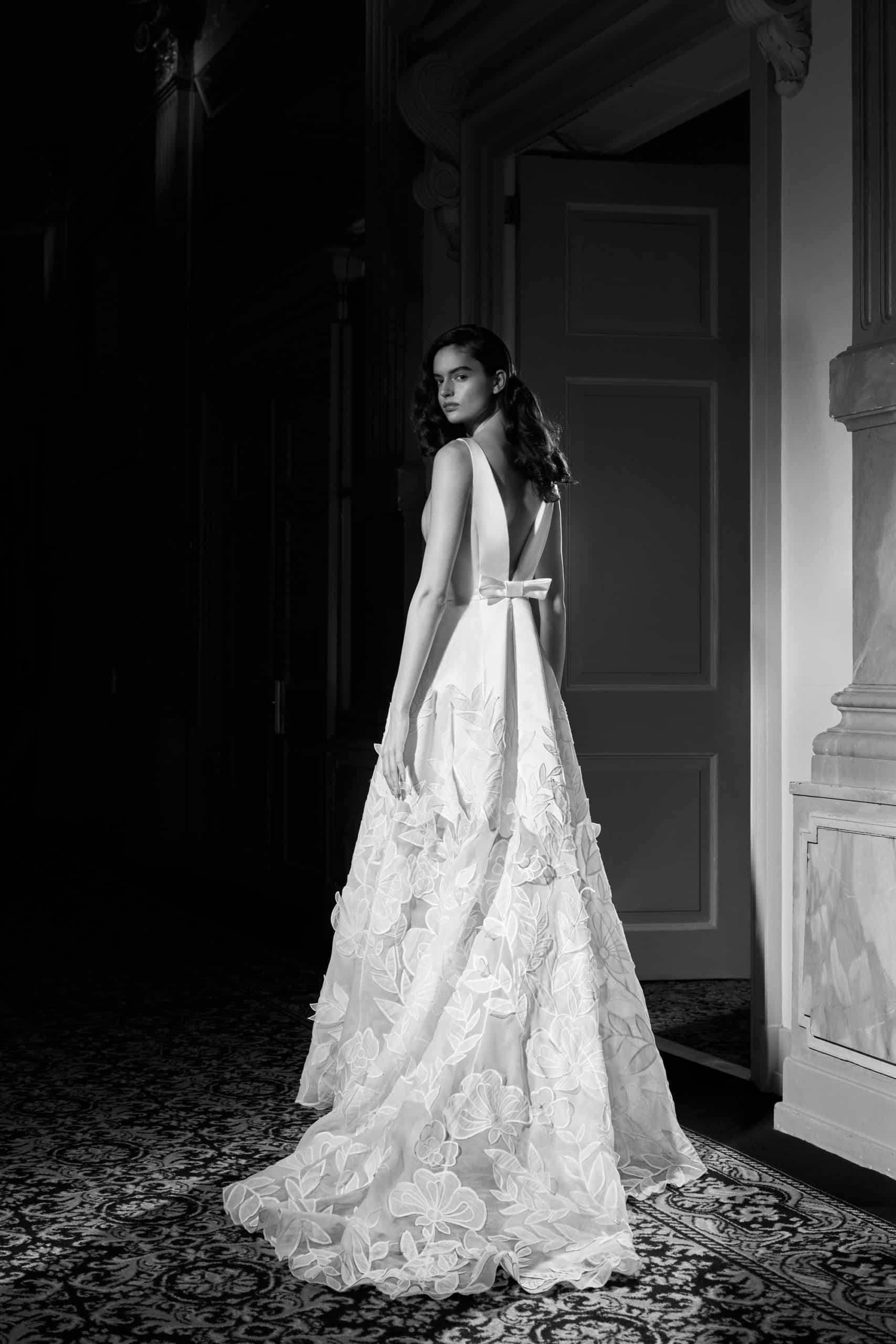 Viktor Rolf Mariage Wedding Dresses In Paris Metal Flaque Bridal Shop Paris Viktor Rolf Mariage Wedding Dresses In Paris Metal Flaque Bridal Shop Paris