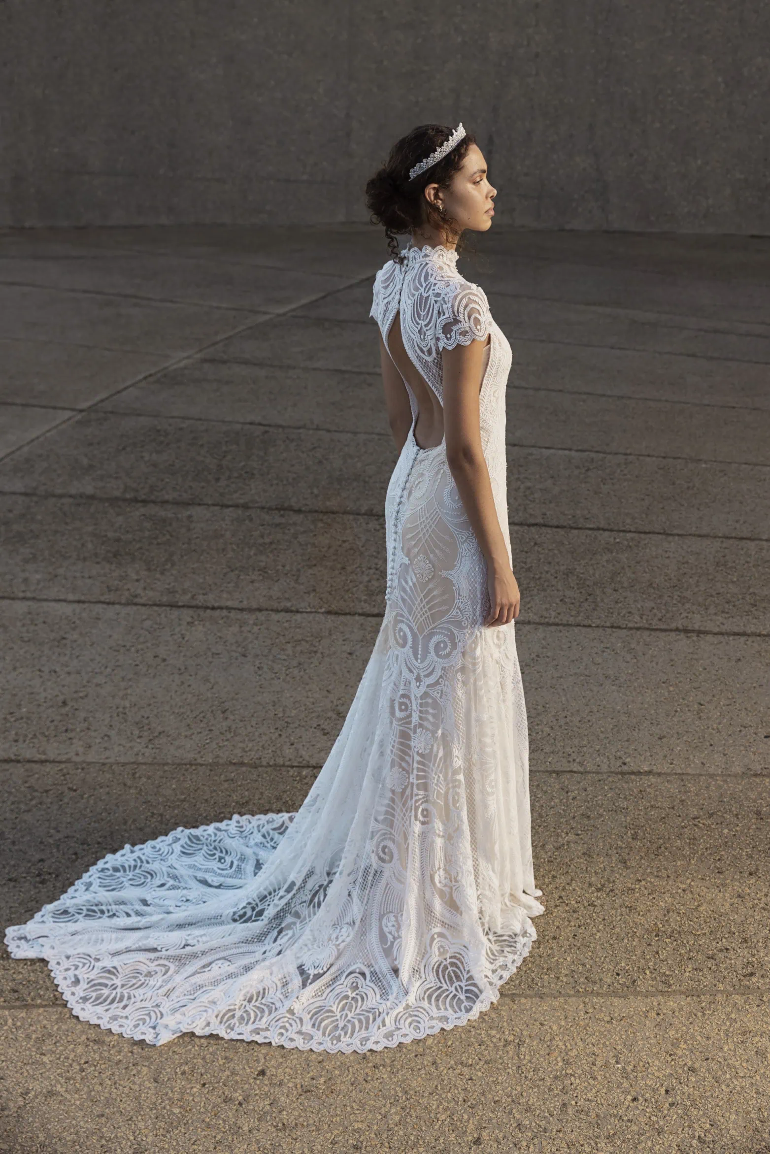 Catherine Deane wedding dress in Paris - Metal Flaque Bridal Catherine Deane wedding dress in Paris - Metal Flaque Bridal